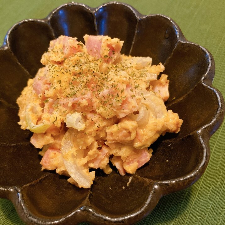 レンジで簡単☆カレー味のベーコンポテトサラダ